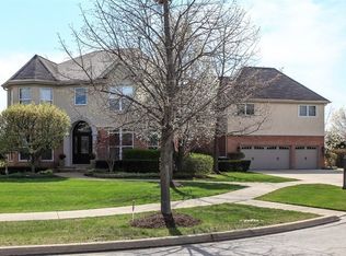 2506 Gayle Ct, Northbrook, IL 60062