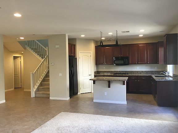 Kitchen/dinning