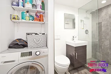 Rented by R New York