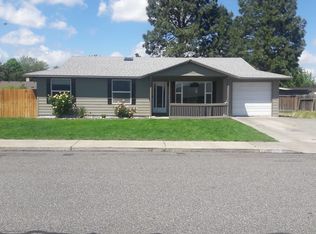 2502 W Grand Ronde Ave, Kennewick, WA 99336