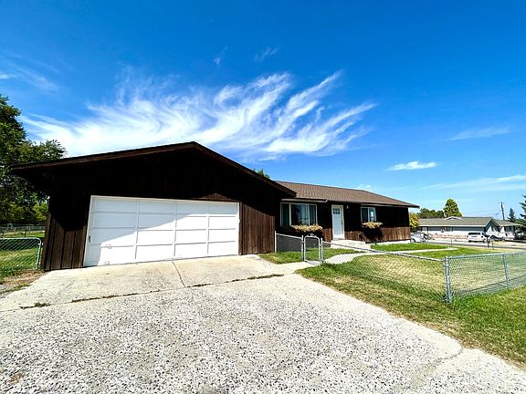 2nd image of 1401 Waukesha Ave