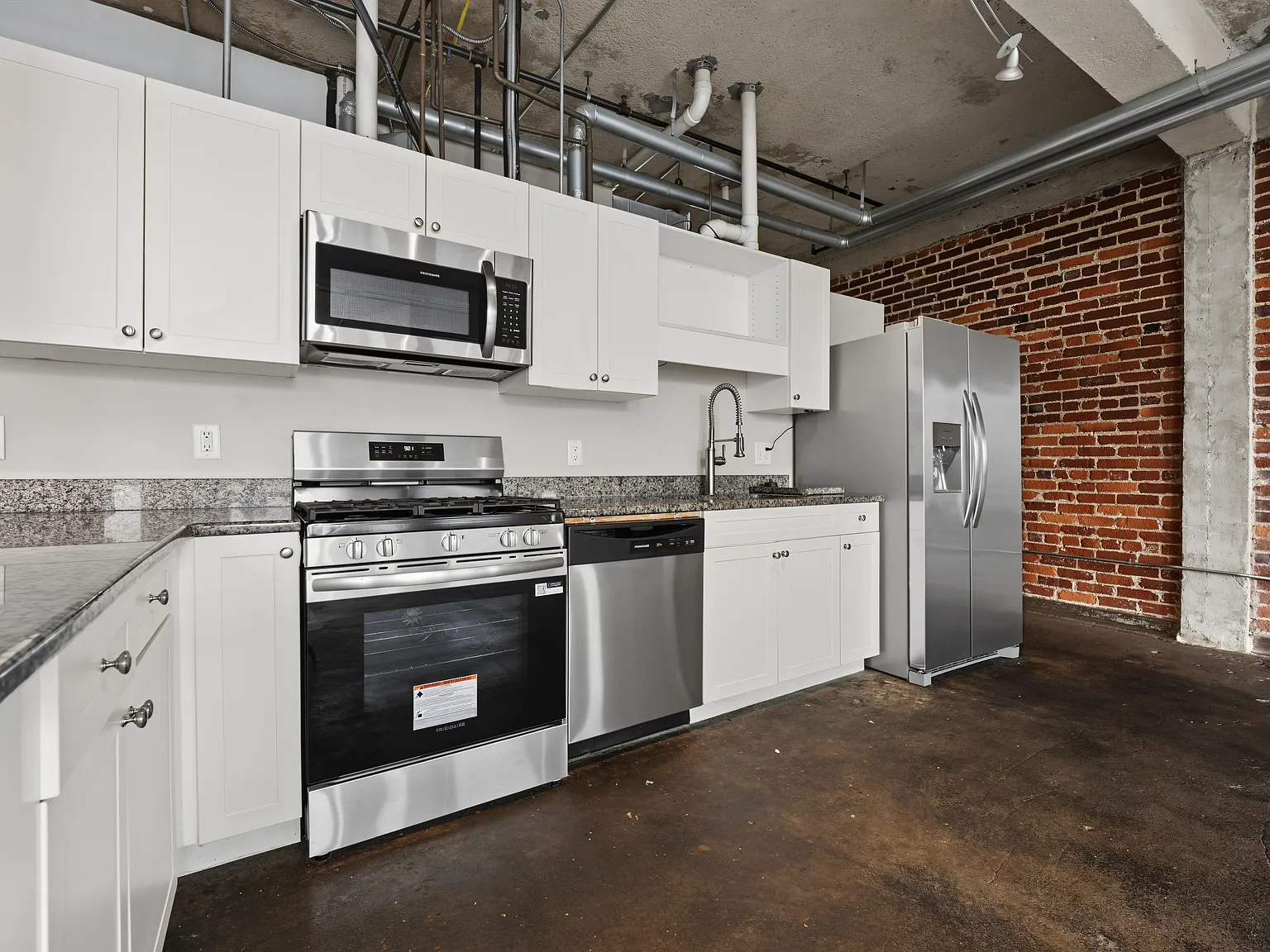 95 Forsyth Street Northwest - 4b — Photo 2