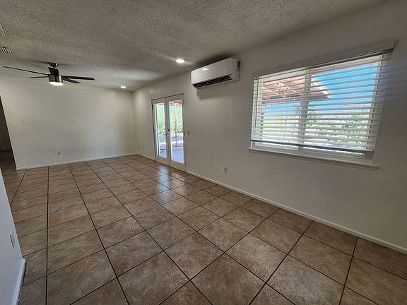 5th image of 73477 Desert Dr
