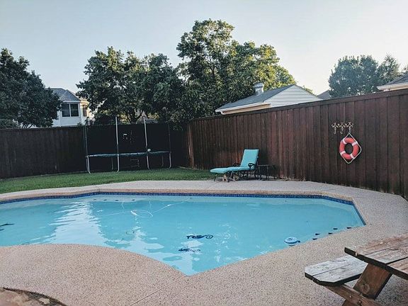 5th image of 1389 Wentworth Dr