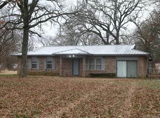 112 4th St, Cartwright, OK 74731