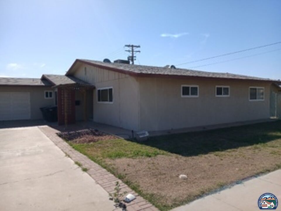 1st image of 408 W Barioni Blvd