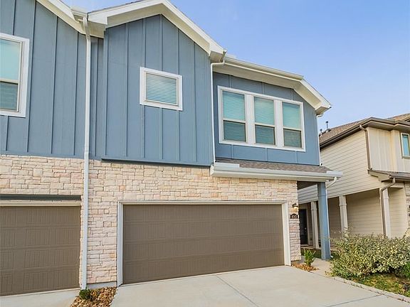 3rd image of 4043 Balboa Dr