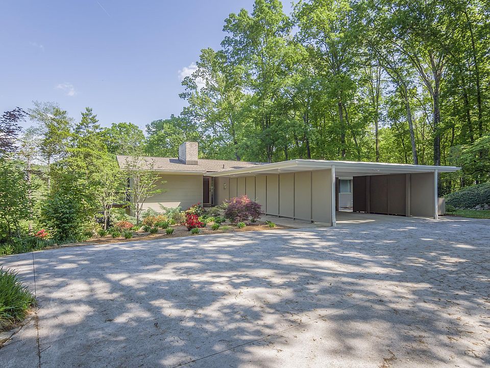 1st image of 2201 Woodmere Ln