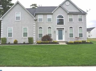 5 Twisting Ln, Sicklerville, NJ 08081