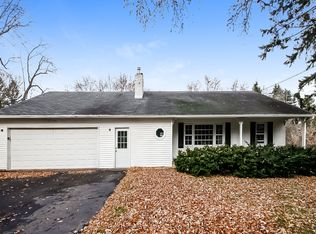13100 Shady Dale Rd, Minnetonka, MN 55343