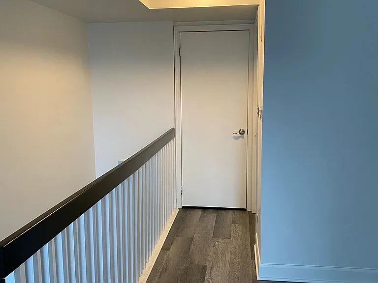 1029 King St W #622 — Photo 15
