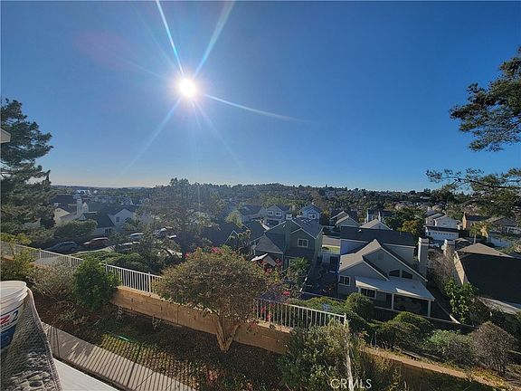 3rd image of 28242 Elmwood