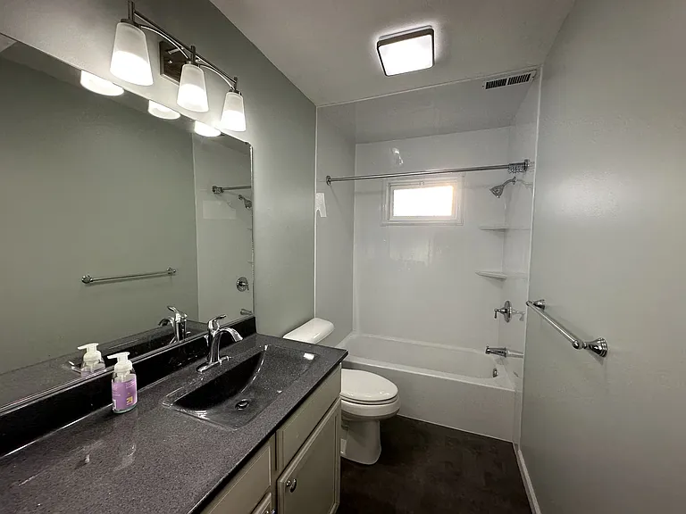 15 Mishawaka Dr — Photo 5