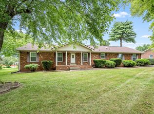 1612 Magnolia Dr, Murfreesboro, TN 37128