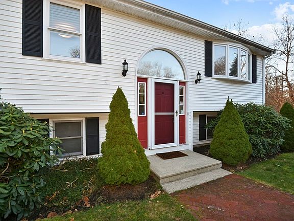 2nd image of 50 Elm Ave
