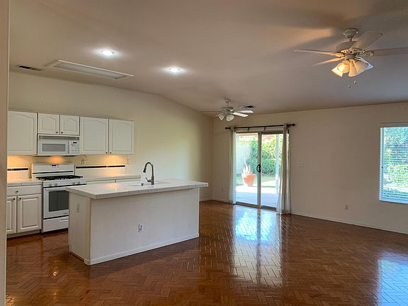 3rd image of 9107 N Matus Ave