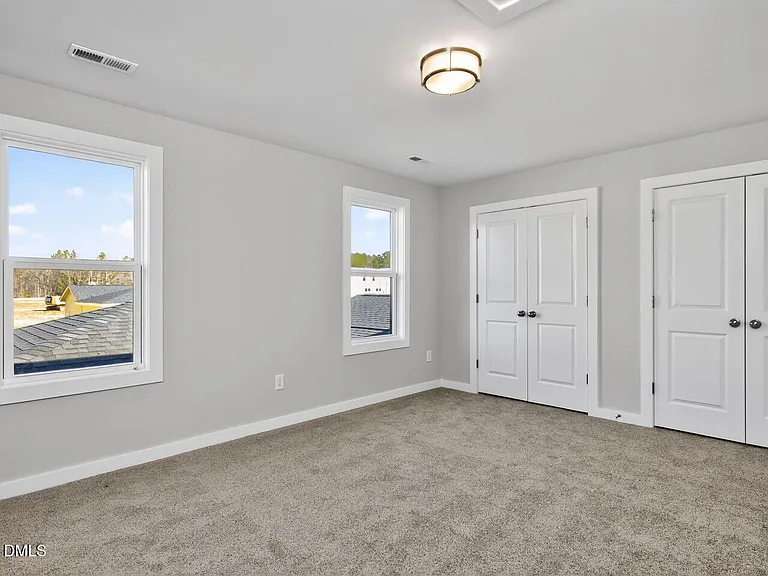 85 Parkland Dr — Photo 18