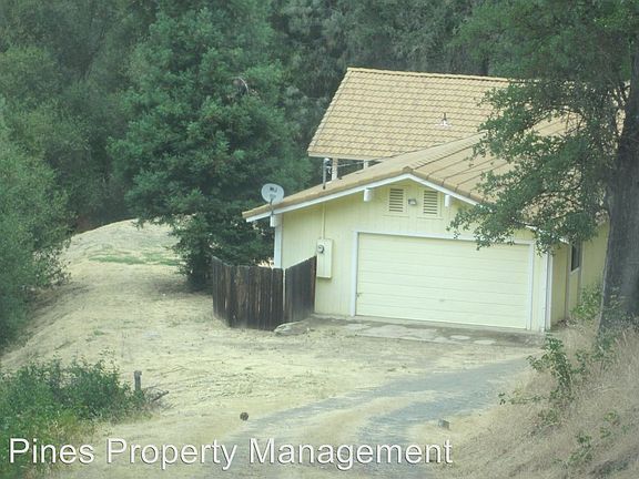 3rd image of 4537 Bridgeport Dr