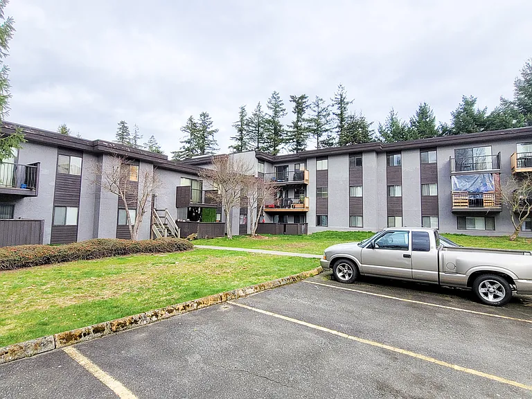 2525 Hill Tout St — Photo 15