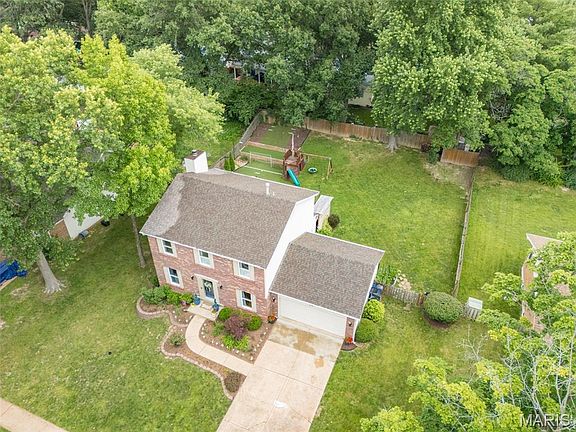 3rd image of 218 Aspen Village Dr