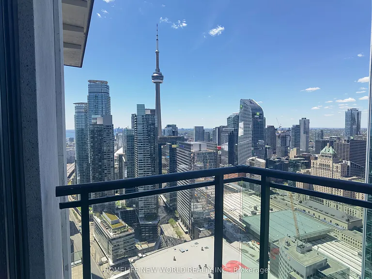 16 Harbour St #5303 — Photo 1
