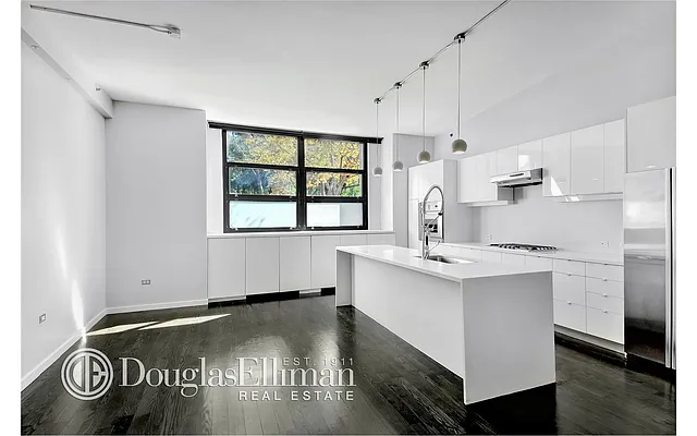 Rented by Douglas Elliman | media 15