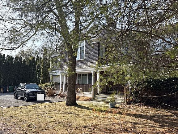 2nd image of 52 Meeting House Rd