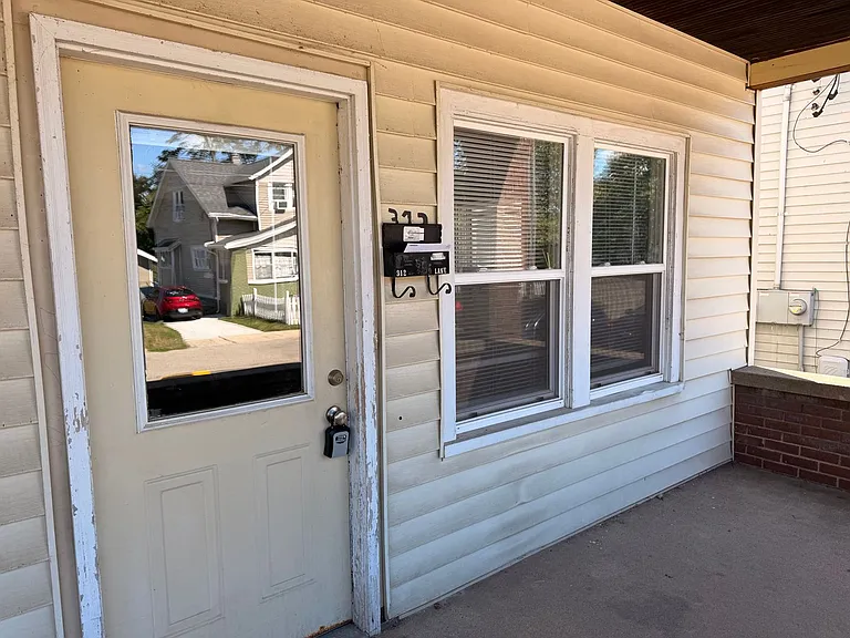 312 Lane Ave SW — Photo 15