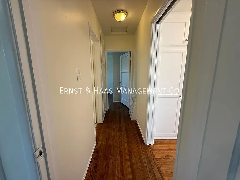 2862 Knoxville Ave — Photo 11