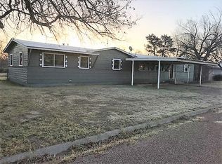 305 Monroe Ave, Lorenzo, TX 79343