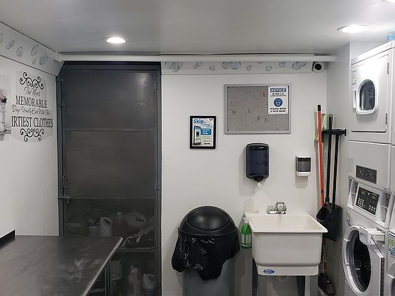 Laundry Room: Hours: 6:00am - 10:00 pm Pay with Coins or PayRange App using Bluetooth.