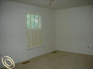 5th image of 1069 Woodbridge St