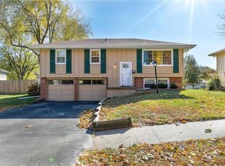 6629 E 134th St, Grandview, MO 64030