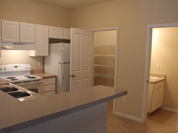 3rd image of 2050 River Rock Way