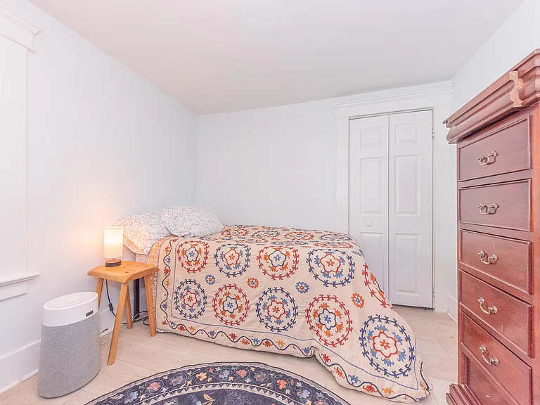 1123 W Huron St — Photo 35