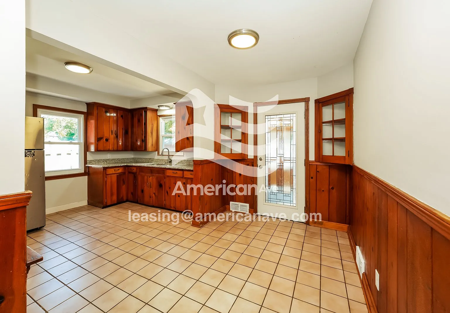 4 bed, 1.0 bath, 1296 sqft, $1,570 — Photo 4