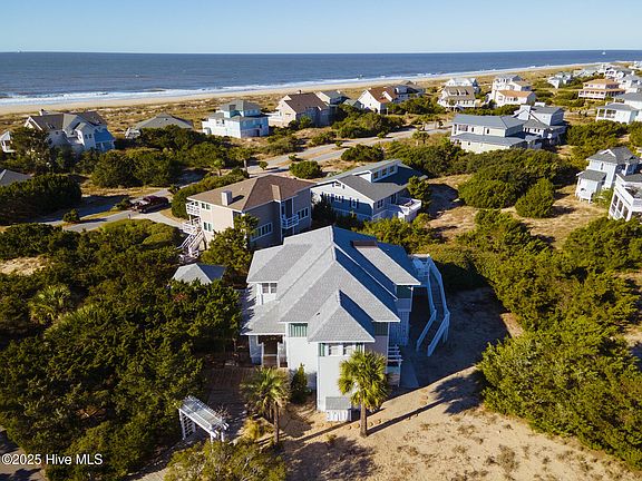 2nd image of 3 Sea Lavender Court