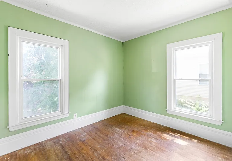 247 Roosevelt Ave #1 — Photo 9