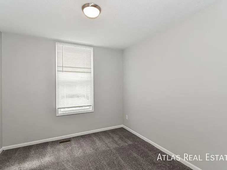 710 S Park Dr — Photo 11
