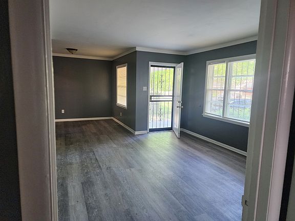 2nd image of 3580 Gowan Dr