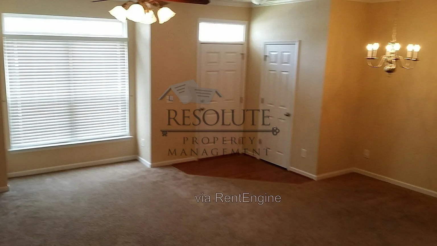 2210 Valley Edge Dr — Photo 3