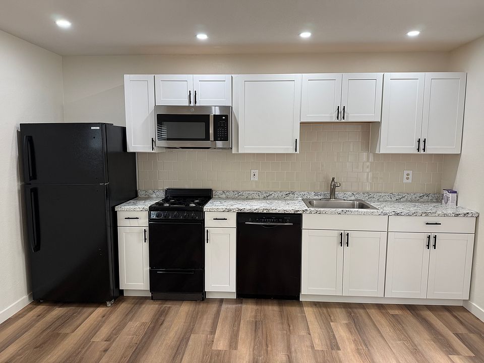 1st image of 531 Allen St Unit B