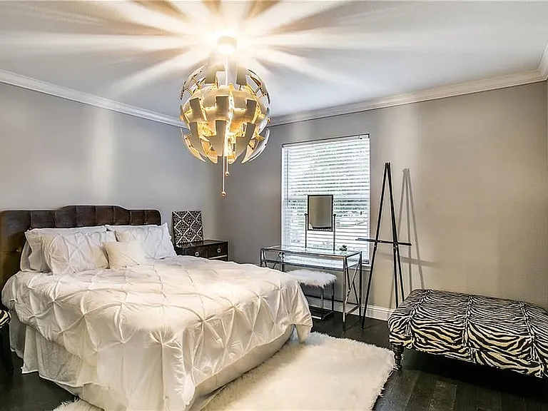 1613 Crown Point Dr — Photo 22