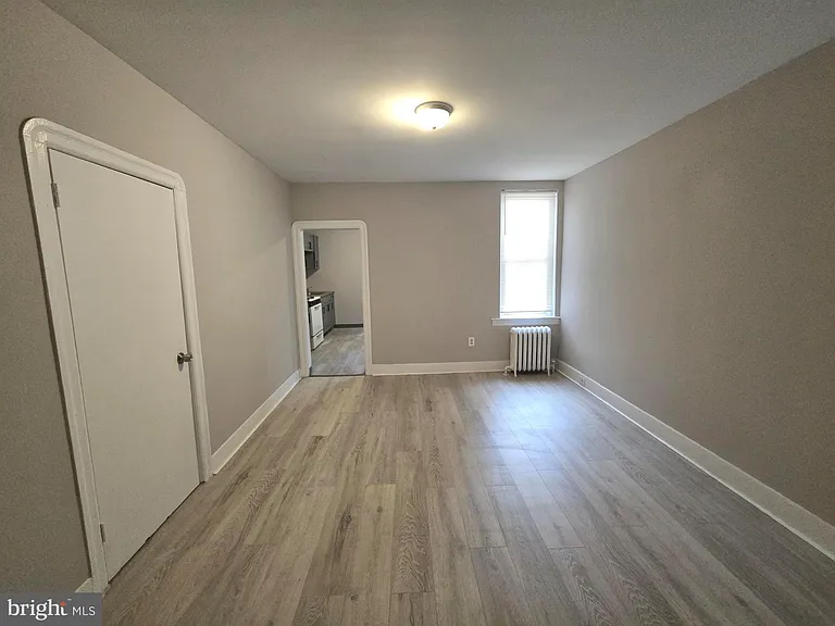 5109 N Fairhill St — Photo 4