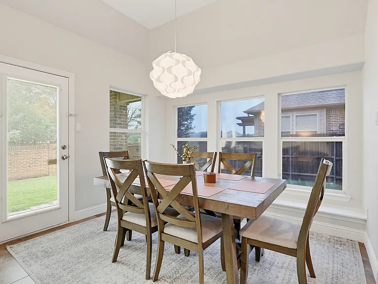 2504 Maple Stream Dr — Photo 19
