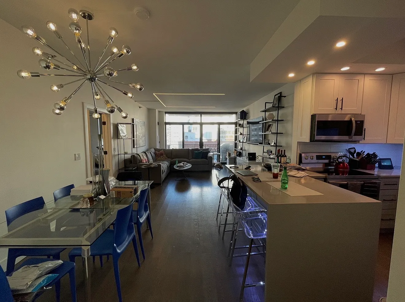 435 W Erie St — Photo 1