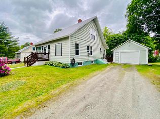 2 Greenhouse Ave, Randolph, VT 05060