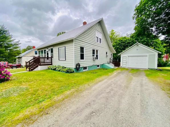 2 Greenhouse Avenue, Randolph, VT 05060