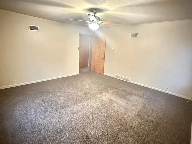 1701 Broadway St Hannibal — Photo 10
