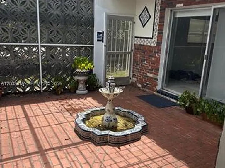 3600 SW 26th St — Photo 29
